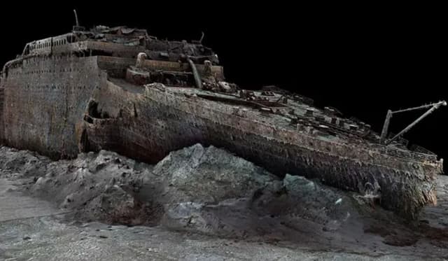 De novo? Bilionário quer visitar destroços do Titanic com outro submarino