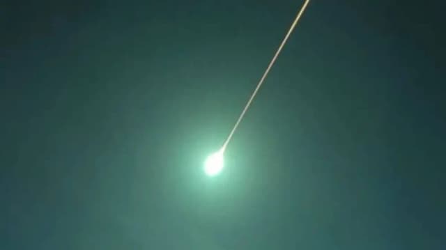Objeto espacial que iluminou Portugal e Espanha é revelado